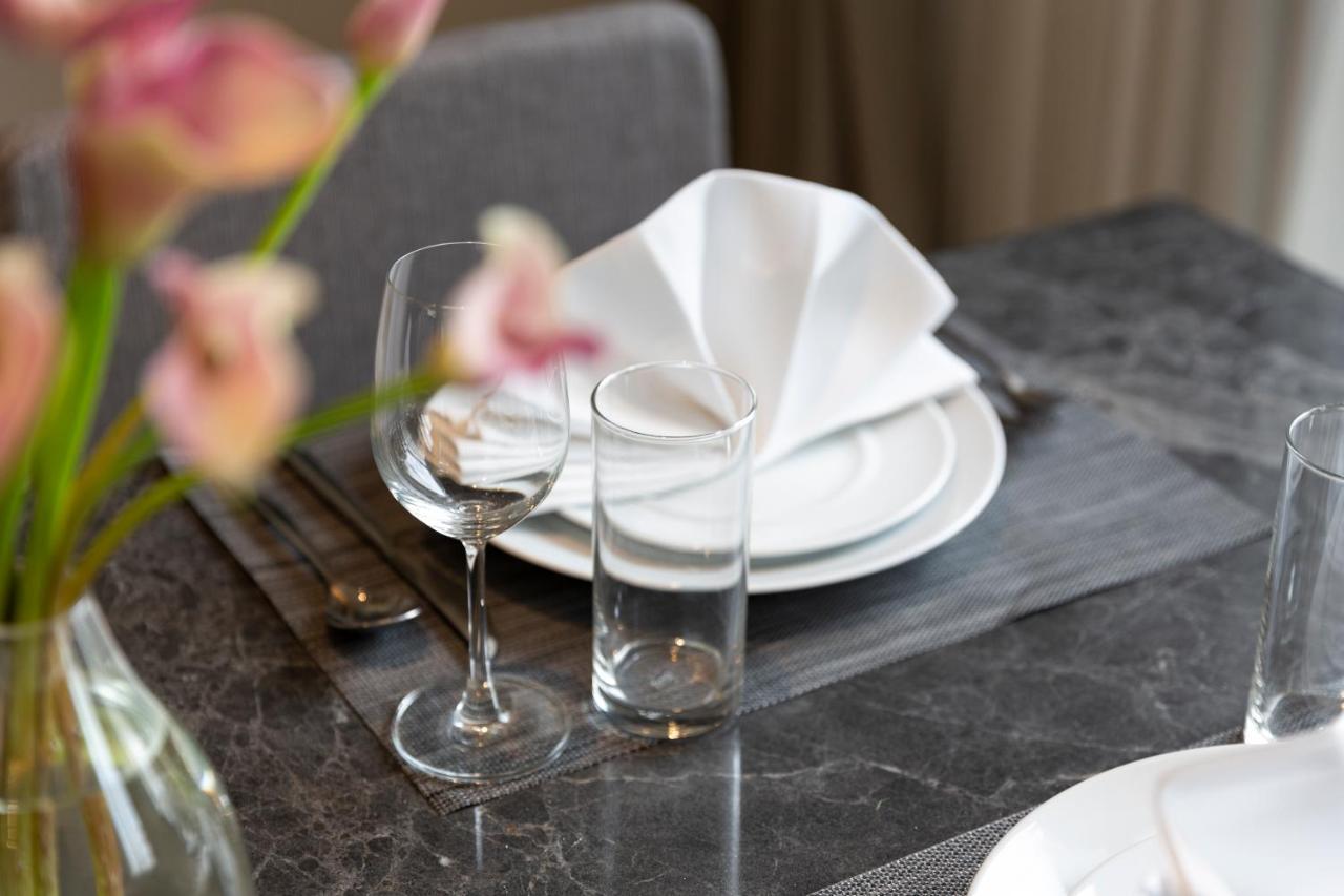 Отель Ascott Thonglor Бангкок Экстерьер фото A place setting