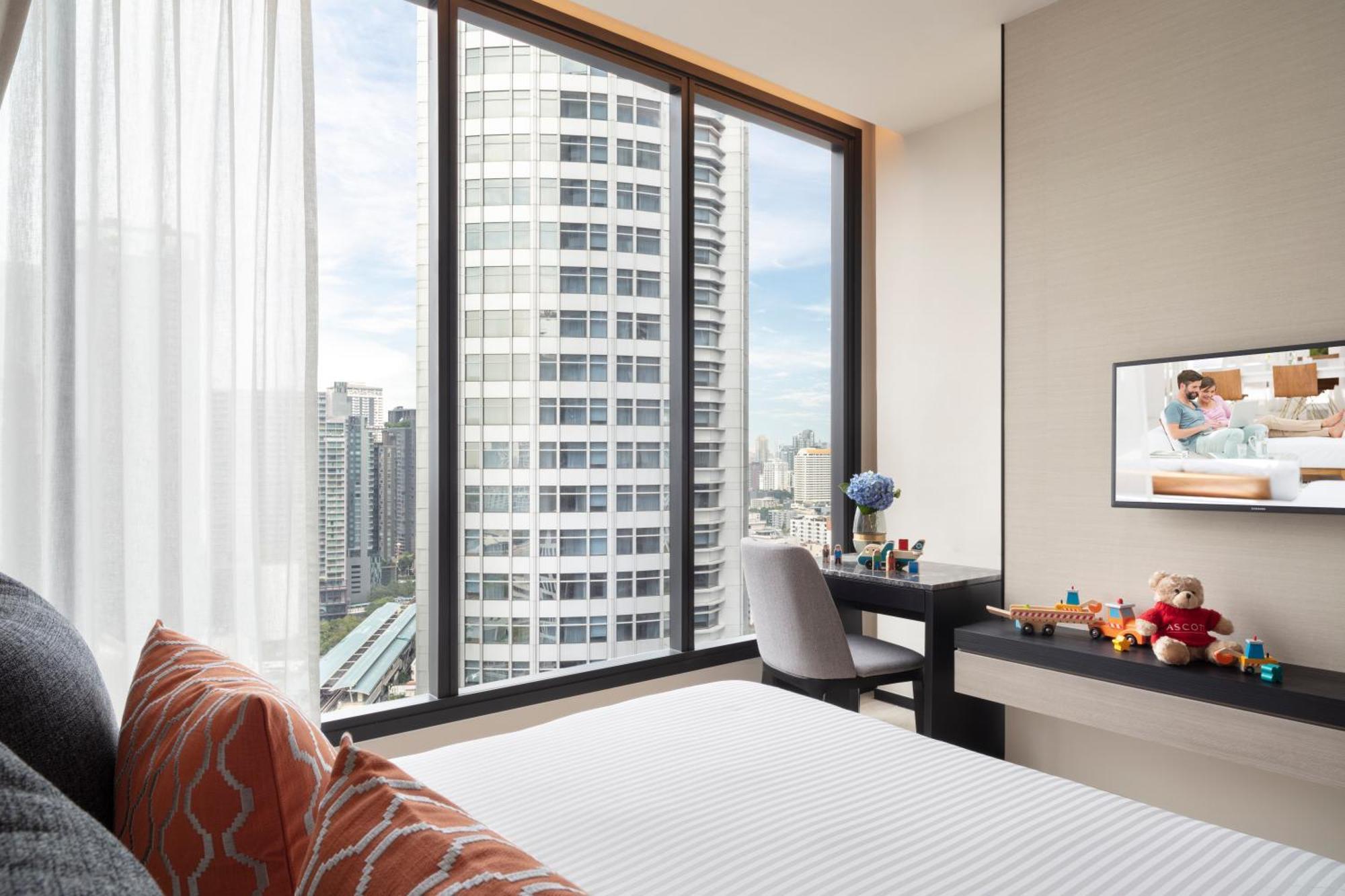 Отель Ascott Thonglor Бангкок Экстерьер фото A bedroom at The Panorama