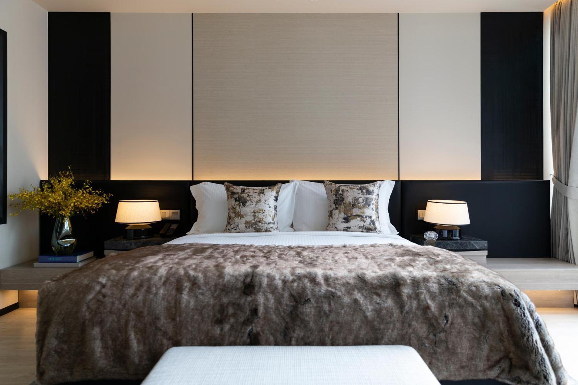 Отель Ascott Thonglor Бангкок Экстерьер фото A bedroom at The Hari